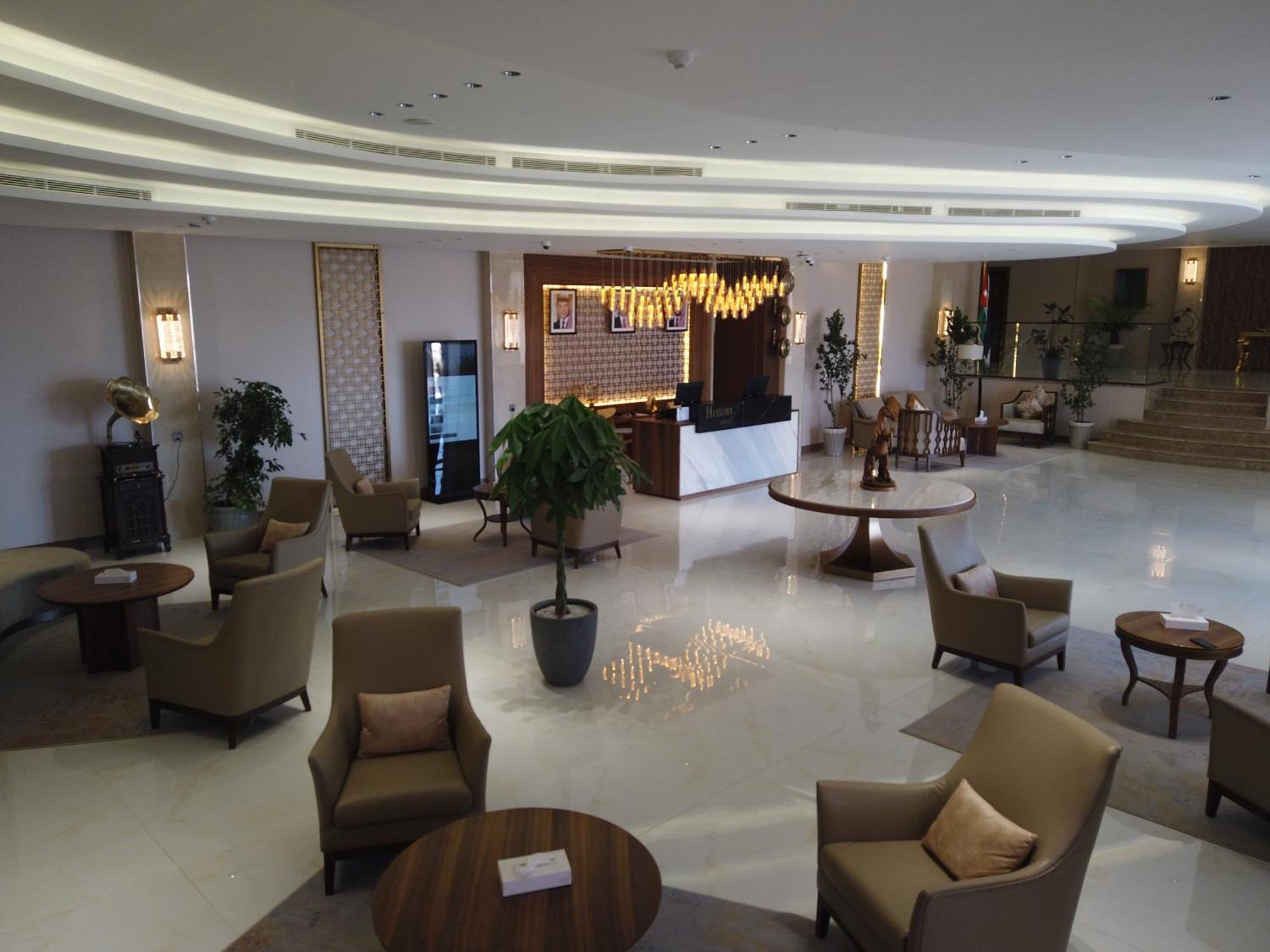 H Luxury Hotel Wadi Musa Ngoại thất bức ảnh